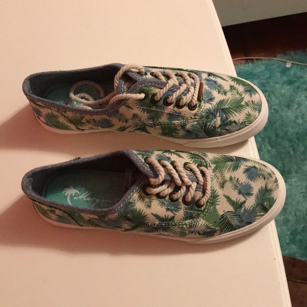 Jimmy Buffett’s margaritaville boat shoes